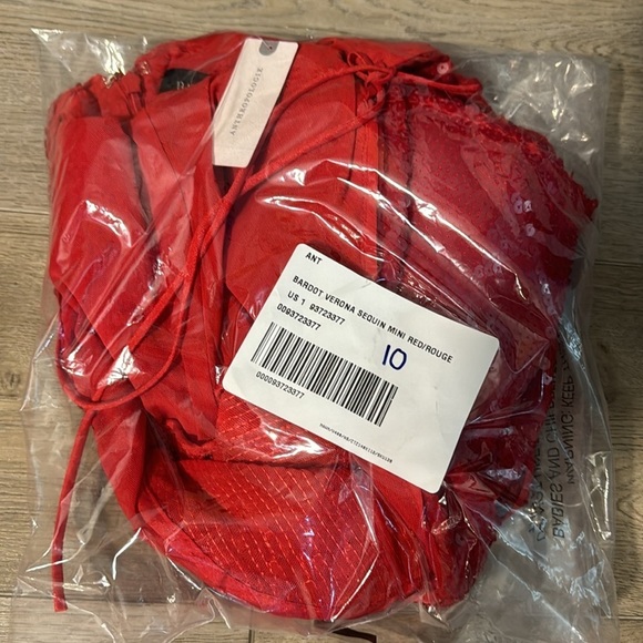 NWT! Anthropologie Bardot Verona Long-Sleeve Sequin Mini Dress - Size 10 🏀 - Picture 5 of 5